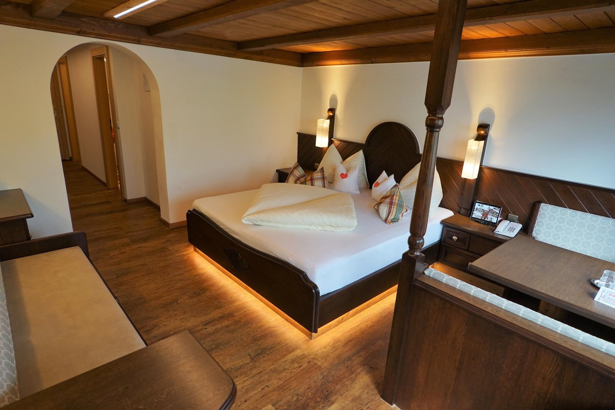 Alpenbad Hotel Hohenhaus Tux Exteriér fotografie