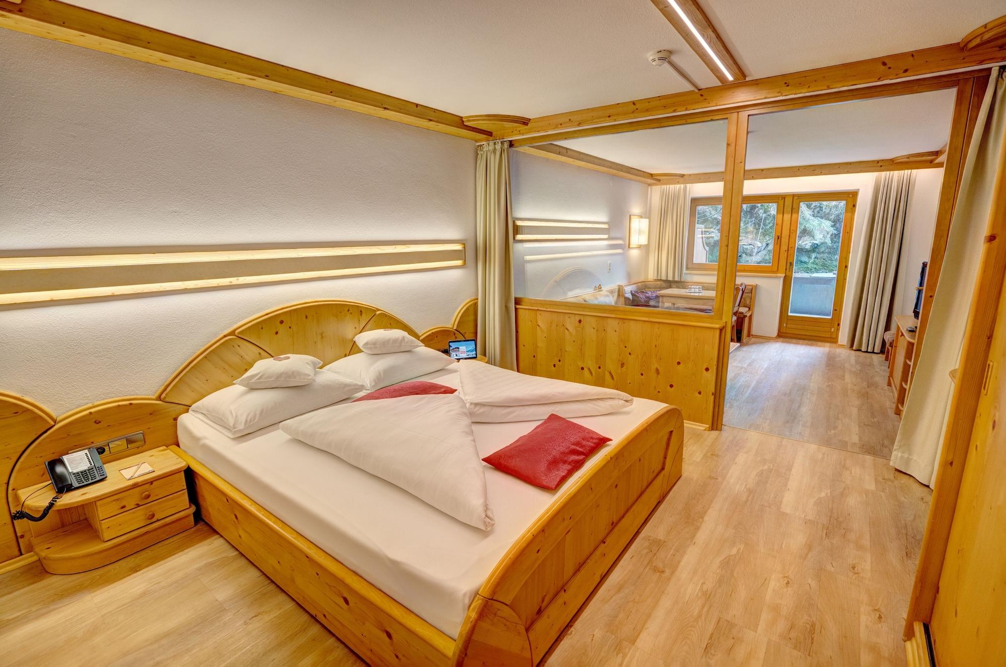 Alpenbad Hotel Hohenhaus Tux Exteriér fotografie