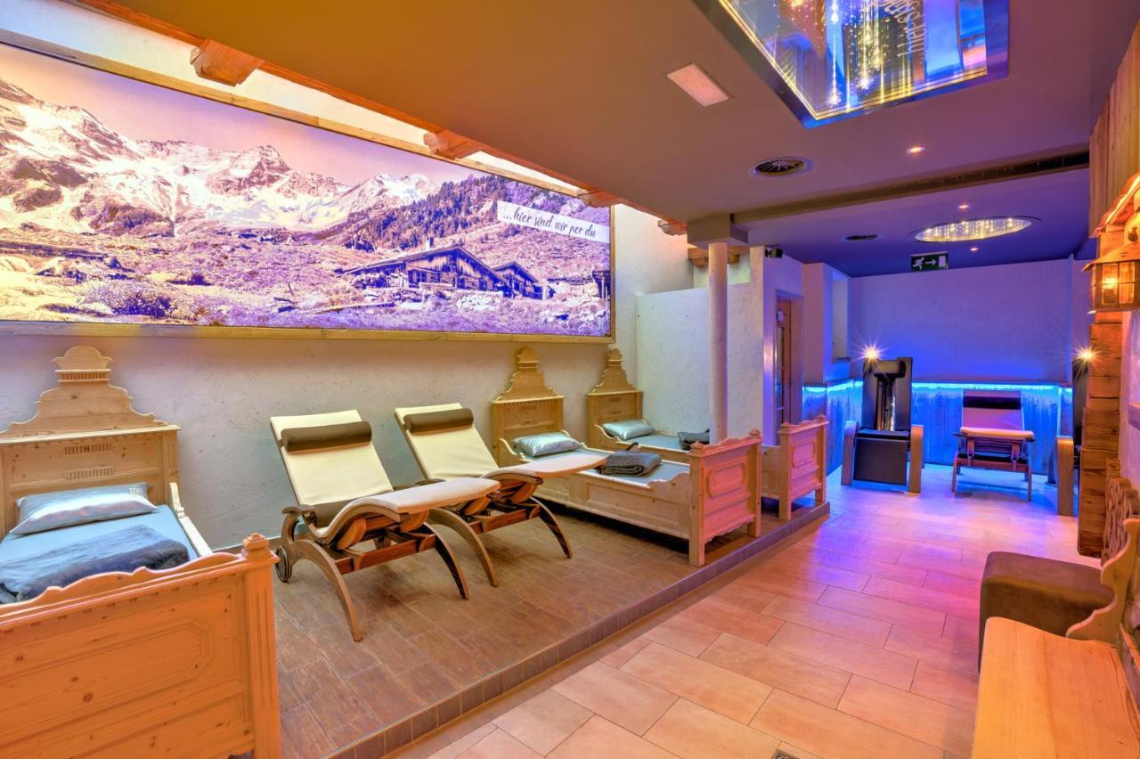 Alpenbad Hotel Hohenhaus Tux Exteriér fotografie