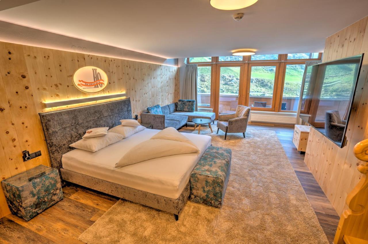 Alpenbad Hotel Hohenhaus Tux Pokoj fotografie